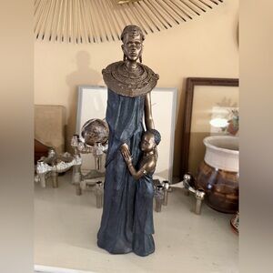 Maasai Mother & Child Sculpture